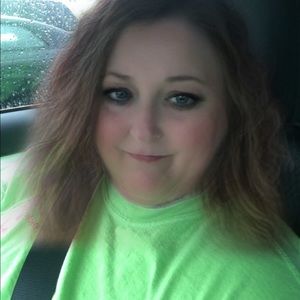 Meet your Posher, Lori